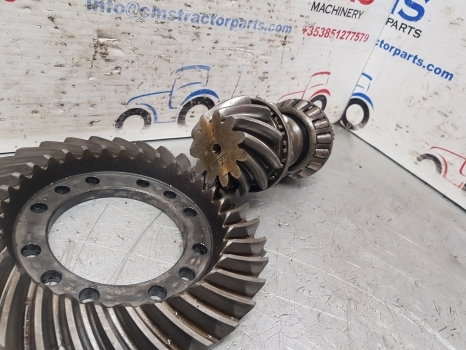 Case 5140, 5250 Front Axle Bevel Gear Z 11/32 065630; 81877c1; 81876c1; 065630 - Priekinė ašis - Traktorius: foto 2 Case 5140, 5250 Front Axle Bevel Gear Z 11/32 065630; 81877c1; 81876c1; 065630 - Priekinė ašis - Traktorius: foto 2