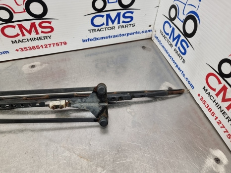 Case Ford New Fiat Holland 40, Tm, Ts, 60, Mxm, M Series Wiper Arm Assy 83994998 - Valytuvas: foto 2 Case Ford New Fiat Holland 40, Tm, Ts, 60, Mxm, M Series Wiper Arm Assy 83994998 - Valytuvas: foto 2