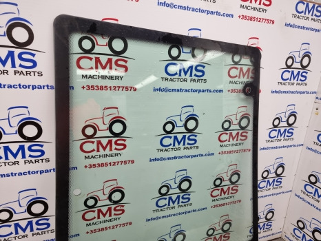 Case Ford New Holland 40, 60, Tm, Mxm Se Cab Side Glass Rh 82029320, 82009812 - Langas ir dalys: foto 2 Case Ford New Holland 40, 60, Tm, Mxm Se Cab Side Glass Rh 82029320, 82009812 - Langas ir dalys: foto 2
