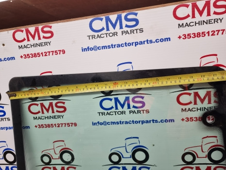 Case Ford New Holland 40, 60, Tm, Mxm Se Cab Side Glass Rh 82029320, 82009812 - Langas ir dalys: foto 4 Case Ford New Holland 40, 60, Tm, Mxm Se Cab Side Glass Rh 82029320, 82009812 - Langas ir dalys: foto 4