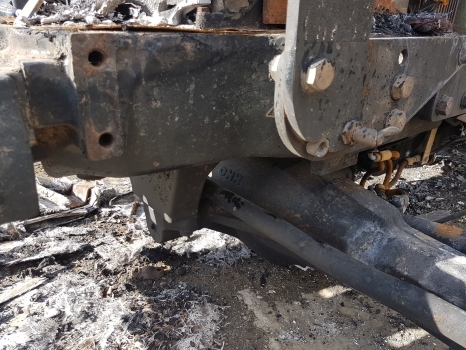 Case Maxxum 130, Puma 125, 115, 155 Steyr Profi Bolster, Axle Support 87716758 - Ašis ir dalys - Traktorius: foto 1 Case Maxxum 130, Puma 125, 115, 155 Steyr Profi Bolster, Axle Support 87716758 - Ašis ir dalys - Traktorius: foto 1