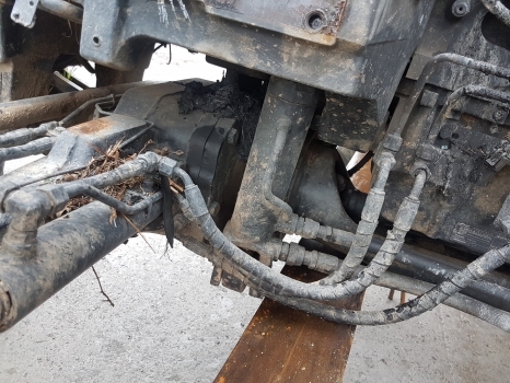 Case Maxxum Steyr Profi Front Axle Suspention Kit 47625388, 47589115, 47625388 - Pakaba - Traktorius: foto 1 Case Maxxum Steyr Profi Front Axle Suspention Kit 47625388, 47589115, 47625388 - Pakaba - Traktorius: foto 1