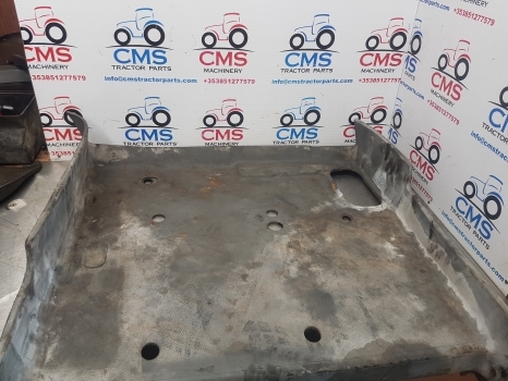 Case Mxm Series Mxm165, Mxm175, Mxm180, Mxm190 Cab Floor Mat 82023465, 82020004 - Kabina ir interjeras - Traktorius: foto 1 Case Mxm Series Mxm165, Mxm175, Mxm180, Mxm190 Cab Floor Mat 82023465, 82020004 - Kabina ir interjeras - Traktorius: foto 1