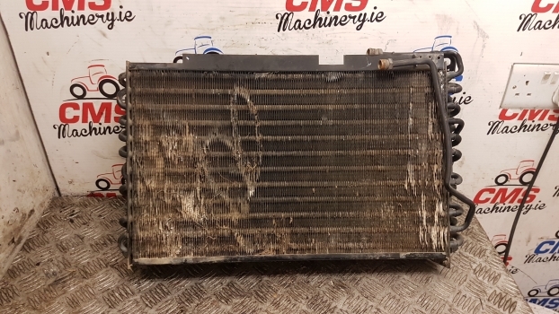 Case New Holland Tm Mxm 120 Condenser Radiator 82019425; 82023592; 82033407 - Kondicionieriaus radiatorius - Traktorius: foto 1 Case New Holland Tm Mxm 120 Condenser Radiator 82019425; 82023592; 82033407 - Kondicionieriaus radiatorius - Traktorius: foto 1