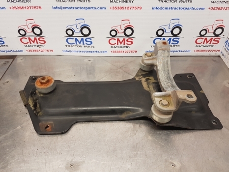 Claas Arion 640, 500, 600 Catalyst Filter Support 0011470820, 0011470480 - Išmetimo sistema - Traktorius: foto 1 Claas Arion 640, 500, 600 Catalyst Filter Support 0011470820, 0011470480 - Išmetimo sistema - Traktorius: foto 1