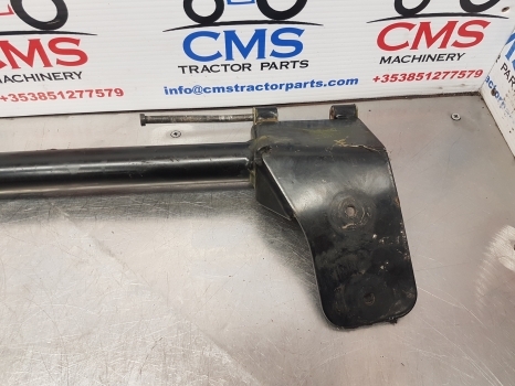 Claas Arion 640, 500, 600 Hexashift, Cmatic, Cab Door Hinge Support 0021536290 - Durys ir dalys - Traktorius: foto 3 Claas Arion 640, 500, 600 Hexashift, Cmatic, Cab Door Hinge Support 0021536290 - Durys ir dalys - Traktorius: foto 3