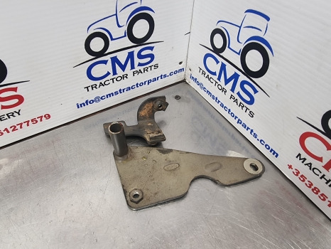 Claas Arion 640, Arion 600 Series, Brackets Re54563 - Purkštukas: foto 1 Claas Arion 640, Arion 600 Series, Brackets Re54563 - Purkštukas: foto 1