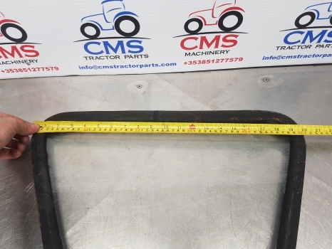 Langas ir dalys - Traktorius Fiat 1180 Cab Side Glass And Seal 5108674: foto 7