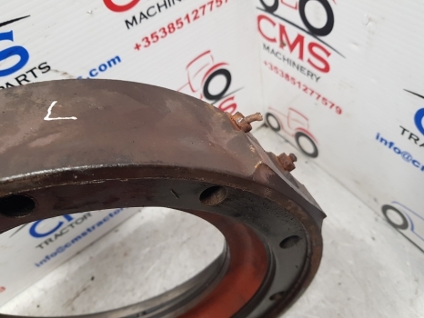 Fiat 70-90 New Holland Rear Axle Spacer Housing 5117649, 5153477, 5168571 - Galinė ašis - Traktorius: foto 5 Fiat 70-90 New Holland Rear Axle Spacer Housing 5117649, 5153477, 5168571 - Galinė ašis - Traktorius: foto 5