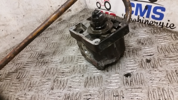 Fiat 780 Power Steering Pump. Please Check By Photos. - Stiprintuvo siurblys - Traktorius: foto 4 Fiat 780 Power Steering Pump. Please Check By Photos. - Stiprintuvo siurblys - Traktorius: foto 4