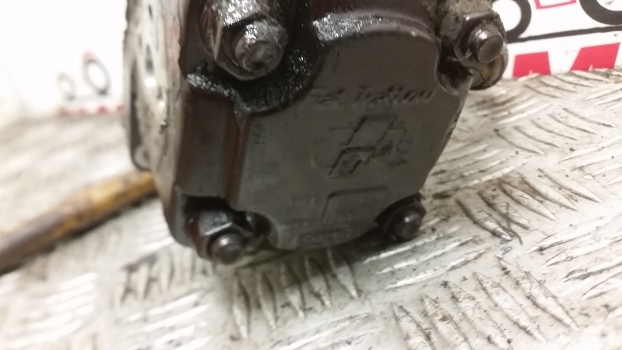 Fiat 780 Power Steering Pump. Please Check By Photos. - Stiprintuvo siurblys - Traktorius: foto 5 Fiat 780 Power Steering Pump. Please Check By Photos. - Stiprintuvo siurblys - Traktorius: foto 5