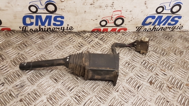 Fiat 90 Series 100-90, 80-90, 110-90, 90-90 Indicator Switch 5143662 - Elektros sistema - Traktorius: foto 1 Fiat 90 Series 100-90, 80-90, 110-90, 90-90 Indicator Switch 5143662 - Elektros sistema - Traktorius: foto 1