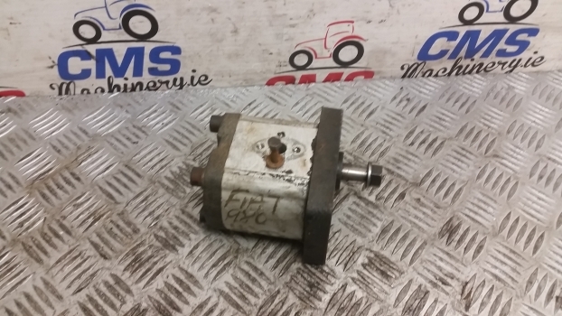 Fiat 980 Hydraulic Power Steering Pump 87569205, 5179722, 5129481, 44900839 - Stiprintuvo siurblys - Traktorius: foto 2 Fiat 980 Hydraulic Power Steering Pump 87569205, 5179722, 5129481, 44900839 - Stiprintuvo siurblys - Traktorius: foto 2