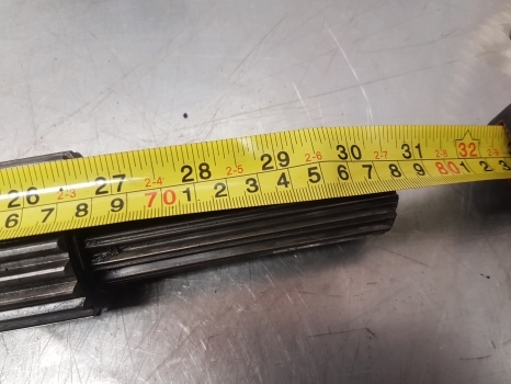 Fiat F140dt, Fiat120dt, Fiat130dt Front Axle Drive Shaft Lhs 5154038 - Pusašis - Traktorius: foto 5 Fiat F140dt, Fiat120dt, Fiat130dt Front Axle Drive Shaft Lhs 5154038 - Pusašis - Traktorius: foto 5