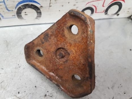Ford 10 Ser 7810 Carraro Front Axle King Pin Pair Top, Bottom Car115729, 115729 - Priekinė ašis - Traktorius: foto 4 Ford 10 Ser 7810 Carraro Front Axle King Pin Pair Top, Bottom Car115729, 115729 - Priekinė ašis - Traktorius: foto 4
