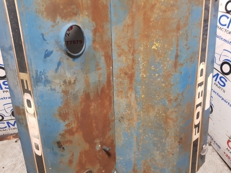 Ford 10 Series 5610, 6610, 7410, 7610, 6810 Sq Cab Bonnet Hood Panel 2 Holes - Kapotas - Traktorius: foto 3 Ford 10 Series 5610, 6610, 7410, 7610, 6810 Sq Cab Bonnet Hood Panel 2 Holes - Kapotas - Traktorius: foto 3
