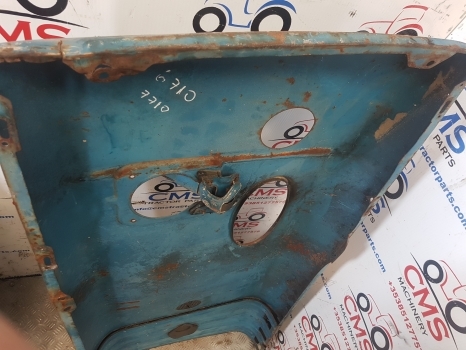 Ford 10 Series 7710, 6710 Bonnet Hood Panel 5 Holes, E1nn16a724aa, D8nn16a724ba - Kapotas - Traktorius: foto 5 Ford 10 Series 7710, 6710 Bonnet Hood Panel 5 Holes, E1nn16a724aa, D8nn16a724ba - Kapotas - Traktorius: foto 5