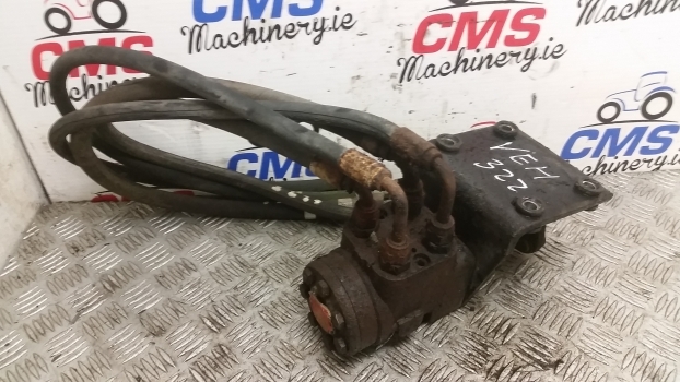 Ford 30, 10 S 4630 Danfoss Steering Motor Valve 83986295, E9223a244ba, 150n1260 - Vairavimo sistema - Traktorius: foto 5 Ford 30, 10 S 4630 Danfoss Steering Motor Valve 83986295, E9223a244ba, 150n1260 - Vairavimo sistema - Traktorius: foto 5