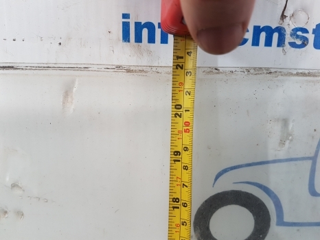 Ford 4000, 5000, 7100, Cab Front Windscreen 81818603 - Priekinis stiklas - Traktorius: foto 3 Ford 4000, 5000, 7100, Cab Front Windscreen 81818603 - Priekinis stiklas - Traktorius: foto 3
