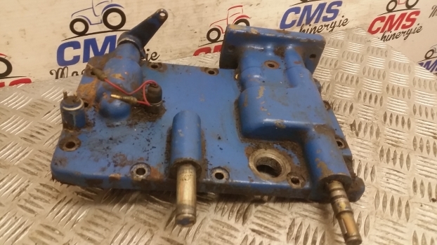 Ford 4630, 30 Series Transmission Gearbox Top Cover Control K3660721251 - Pavarų dėžė ir dalys - Traktorius: foto 2 Ford 4630, 30 Series Transmission Gearbox Top Cover Control K3660721251 - Pavarų dėžė ir dalys - Traktorius: foto 2