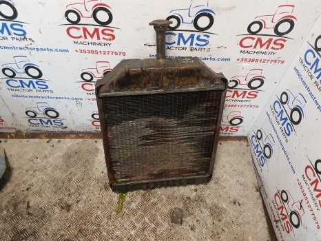 Ford 550, 655, 655a, 555a Radiator E0nn8005ea15l, 83925456 - Radiatorius - Ekskavatorius-krautuvas: foto 3 Ford 550, 655, 655a, 555a Radiator E0nn8005ea15l, 83925456 - Radiatorius - Ekskavatorius-krautuvas: foto 3