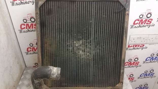 Ford 5640, 6640, 7740 Engine Water Cooling Radiator 82015101, 82010660 - Radiatorius - Traktorius: foto 2 Ford 5640, 6640, 7740 Engine Water Cooling Radiator 82015101, 82010660 - Radiatorius - Traktorius: foto 2
