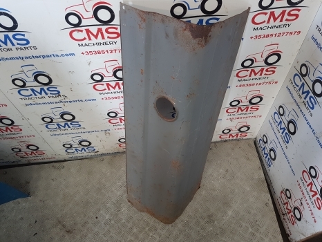 Ford 6610 Bonnet Hood Panel Lhs C7nn16626g, C5nn566af, C5nn16626am, 81815949 - Kapotas - Traktorius: foto 1 Ford 6610 Bonnet Hood Panel Lhs C7nn16626g, C5nn566af, C5nn16626am, 81815949 - Kapotas - Traktorius: foto 1