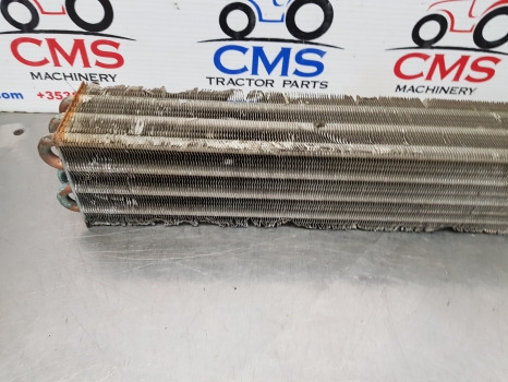 Ford 6635, 4635, 4835, 5635, 6635, 7635 Evaporator 5178593 - Oro kondicionierius dalis: foto 4 Ford 6635, 4635, 4835, 5635, 6635, 7635 Evaporator 5178593 - Oro kondicionierius dalis: foto 4