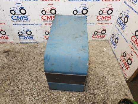 Ford 7810, 7910, 8210 Bonnet Cover Panel In Front Of The Cab D5nn9n128a - Kapotas - Traktorius: foto 4 Ford 7810, 7910, 8210 Bonnet Cover Panel In Front Of The Cab D5nn9n128a - Kapotas - Traktorius: foto 4