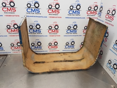 Ford 7810, 7910, 8210 Series Bonnet Cover Panel In Front Of The Cab D5nn9n128a - Kapotas - Traktorius: foto 4 Ford 7810, 7910, 8210 Series Bonnet Cover Panel In Front Of The Cab D5nn9n128a - Kapotas - Traktorius: foto 4