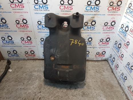 Ford 8240, 8340, 7840 Fuel Tank E9nn9002bc, E9nn9002bb, 82847557 - Degalų bakas: foto 1 Ford 8240, 8340, 7840 Fuel Tank E9nn9002bc, E9nn9002bb, 82847557 - Degalų bakas: foto 1
