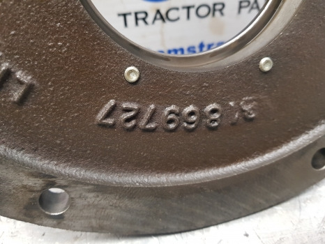 Ford New Holland 40, Ts Series Sle Transmission Plate 81869727, F0nn7h111ab - Pavarų dėžė: foto 4 Ford New Holland 40, Ts Series Sle Transmission Plate 81869727, F0nn7h111ab - Pavarų dėžė: foto 4