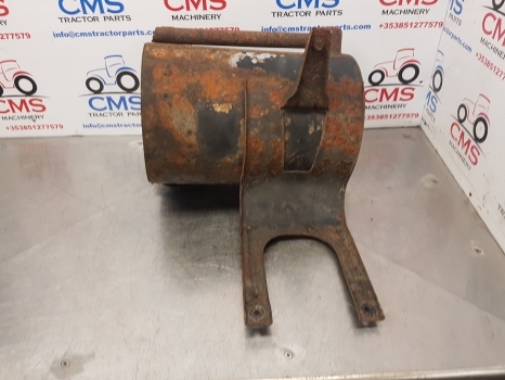 Ford New Holland 7840, 40 Series Air Filter Box 82008592, E9nn9c602cb11m - Oro filtras - Traktorius: foto 1 Ford New Holland 7840, 40 Series Air Filter Box 82008592, E9nn9c602cb11m - Oro filtras - Traktorius: foto 1