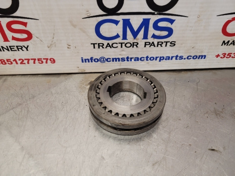 Ford Tw 20 Coupling Sliding Gear Assy D8nn7n072aa, E6nn7n072ca, 83959166 - Transmisija: foto 1 Ford Tw 20 Coupling Sliding Gear Assy D8nn7n072aa, E6nn7n072ca, 83959166 - Transmisija: foto 1