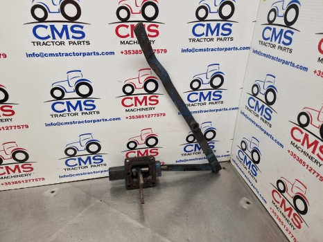 Fordson Major Pto Control Fork Assy, Check It By The Pictures - Transmisija: foto 3 Fordson Major Pto Control Fork Assy, Check It By The Pictures - Transmisija: foto 3