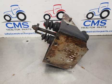 International Case 885 Xl, 85, Case 4200, Brake Master Cylinder 1287843c91 - Stabdžių cilindras - Žemės ūkio technika: foto 4 International Case 885 Xl, 85, Case 4200, Brake Master Cylinder 1287843c91 - Stabdžių cilindras - Žemės ūkio technika: foto 4