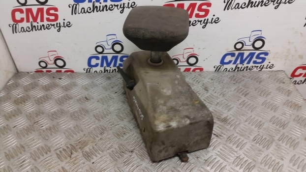 Jcb 412s, 436b, 411b, 456b, 426b, 436b Cushion Armrest 265/01704, 269/40613 - Sėdynė - Traktorius: foto 3 Jcb 412s, 436b, 411b, 456b, 426b, 436b Cushion Armrest 265/01704, 269/40613 - Sėdynė - Traktorius: foto 3