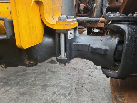 Jcb 542-70 Ag Sd70 Front Axle Housing Lhs 458/20738, 458/m0421 - Priekinė ašis - Krovimo technika: foto 1 Jcb 542-70 Ag Sd70 Front Axle Housing Lhs 458/20738, 458/m0421 - Priekinė ašis - Krovimo technika: foto 1