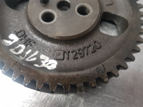 John Deere 1630, 2140, 1030 Fuel Injection Pump Gear Z48 Ar85710, T24459 - Purkštukas: foto 3 John Deere 1630, 2140, 1030 Fuel Injection Pump Gear Z48 Ar85710, T24459 - Purkštukas: foto 3