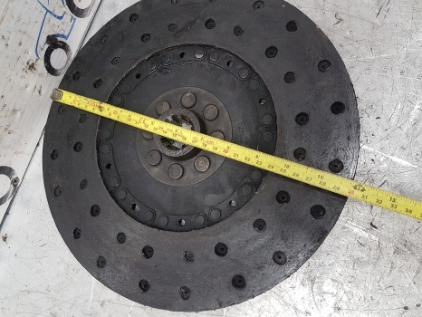 John Deere 1830, 2030, 3030, 3130 Clutch Disc Al30452, Al23097, Al120015 - Sankabos diskas - Traktorius: foto 5 John Deere 1830, 2030, 3030, 3130 Clutch Disc Al30452, Al23097, Al120015 - Sankabos diskas - Traktorius: foto 5