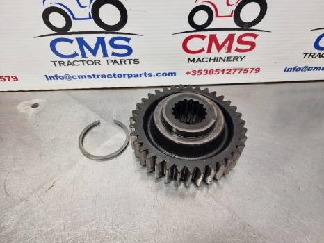 John Deere 2650, 50, 55 Series Pto Gear 35t L41938 - Transmisija: foto 1 John Deere 2650, 50, 55 Series Pto Gear 35t L41938 - Transmisija: foto 1