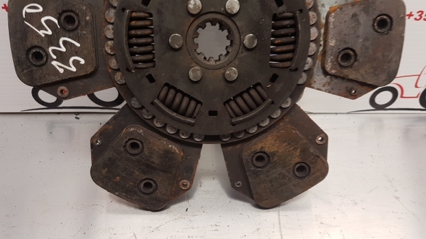 John Deere 40 , 41 And 50 Series Clutch Disc Al70272 - Sankabos diskas - Traktorius: foto 3 John Deere 40 , 41 And 50 Series Clutch Disc Al70272 - Sankabos diskas - Traktorius: foto 3