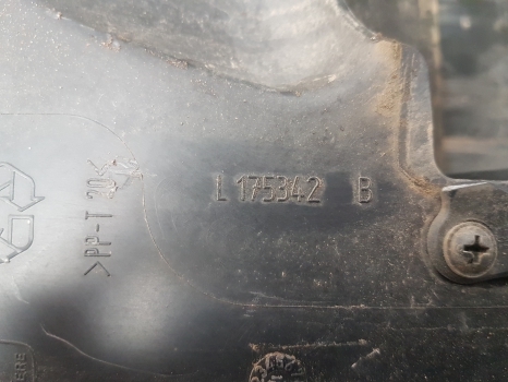 John Deere 6115m, 6m Series, Cab Air Duct L175342, Al203217 - Kabina ir interjeras: foto 4 John Deere 6115m, 6m Series, Cab Air Duct L175342, Al203217 - Kabina ir interjeras: foto 4