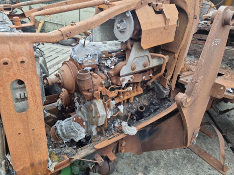 John Deere 6320 Complete engine for parts - Variklis - Žemės ūkio technika: foto 3 John Deere 6320 Complete engine for parts - Variklis - Žemės ūkio technika: foto 3