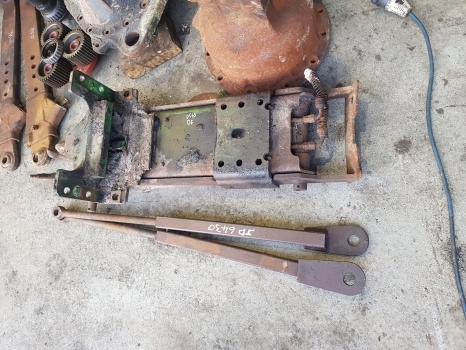John Deere 6430, 6115m Hydraulic Pick Up Hitch Assy Al229595, Al169076, Al169077 - Greita jungtis - Traktorius: foto 4 John Deere 6430, 6115m Hydraulic Pick Up Hitch Assy Al229595, Al169076, Al169077 - Greita jungtis - Traktorius: foto 4
