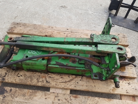 John Deere 6920, 6820, 6810, 6910 Pick Up Hitch Frame Al229594, Al220949 - Greita jungtis - Žemės ūkio technika: foto 3 John Deere 6920, 6820, 6810, 6910 Pick Up Hitch Frame Al229594, Al220949 - Greita jungtis - Žemės ūkio technika: foto 3