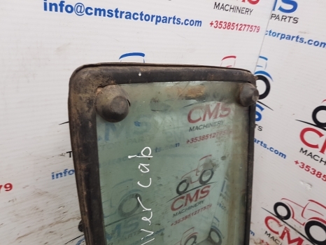 Landini Massey Ferguson 600 Series 690 Cab Knee Glass Lhs Rhs Tg1250, Tg1251 - Langas ir dalys - Traktorius: foto 2 Landini Massey Ferguson 600 Series 690 Cab Knee Glass Lhs Rhs Tg1250, Tg1251 - Langas ir dalys - Traktorius: foto 2