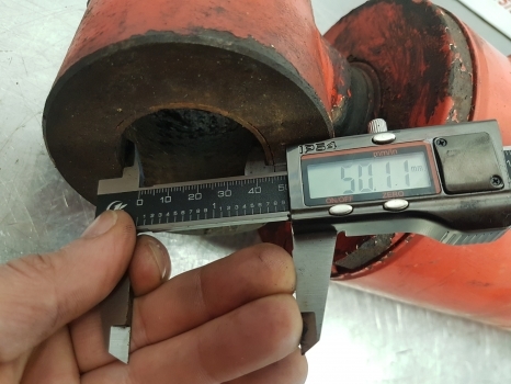 Manitou Mrt 2540, 2150, Mrt-x2150 Stabiliser Tilt Cylinder 569635 - Hidraulinis cilindras - Teleskopinis krautuvas: foto 4 Manitou Mrt 2540, 2150, Mrt-x2150 Stabiliser Tilt Cylinder 569635 - Hidraulinis cilindras - Teleskopinis krautuvas: foto 4
