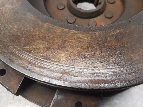 Massey Ferguson 135, 133, 145, 148, 152, 155 Clutch Assembly Parts Only 121069 - Sankaba ir dalys - Traktorius: foto 5 Massey Ferguson 135, 133, 145, 148, 152, 155 Clutch Assembly Parts Only 121069 - Sankaba ir dalys - Traktorius: foto 5