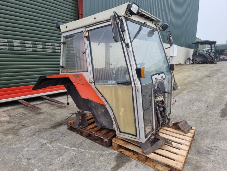 Massey Ferguson 399, 375, 390, 398, 365 4wd Hi Line Complete Cab Sold, Sold - Kabina: foto 2 Massey Ferguson 399, 375, 390, 398, 365 4wd Hi Line Complete Cab Sold, Sold - Kabina: foto 2
